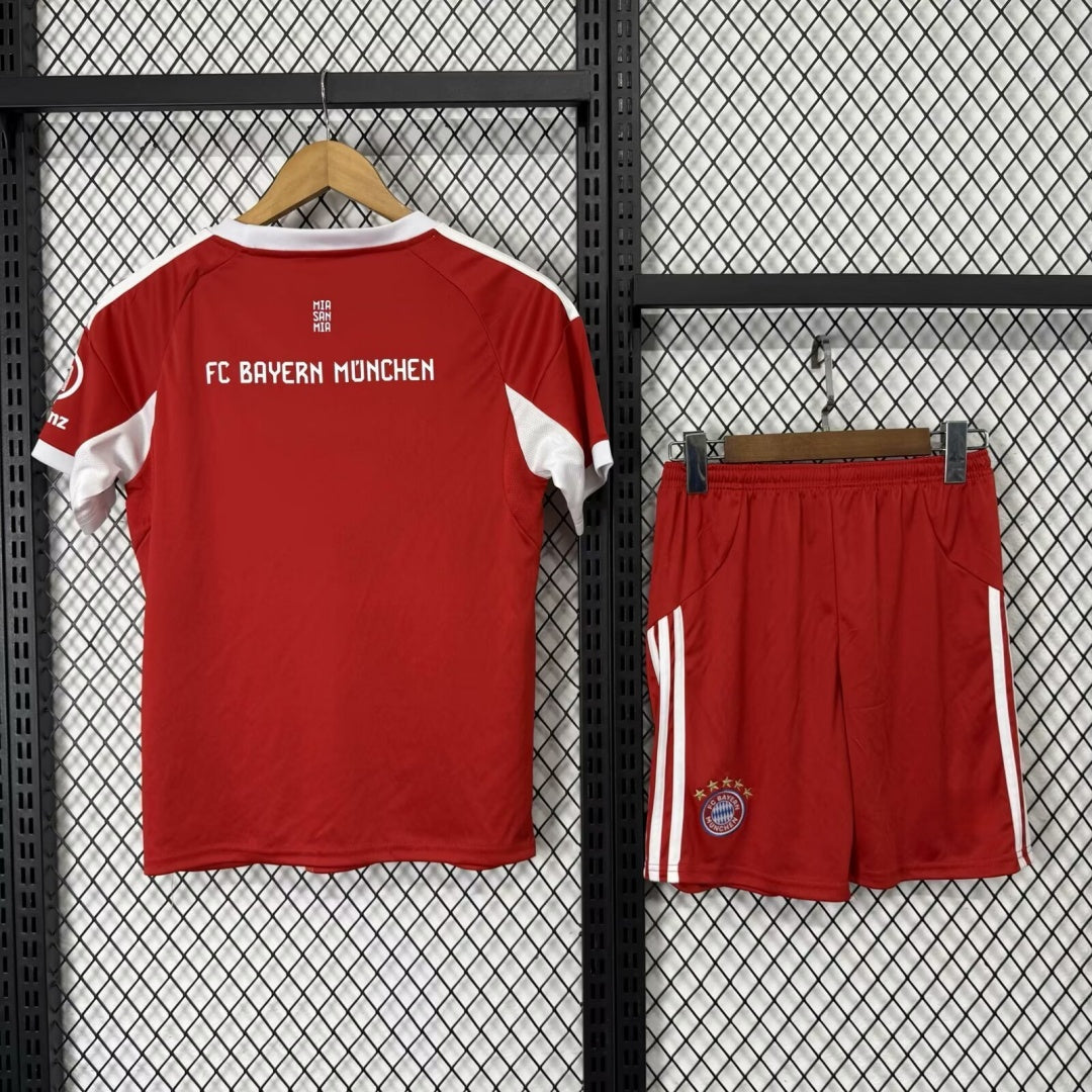 Ensemble 25/26 Bayern Munich Domicile Adult