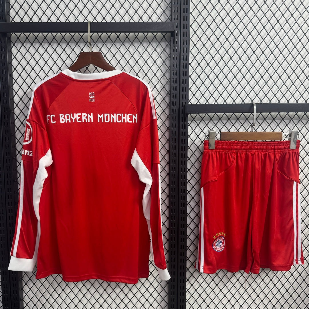 Ensemble 25/26 Bayern Munich Domicile Adult Manches Longues