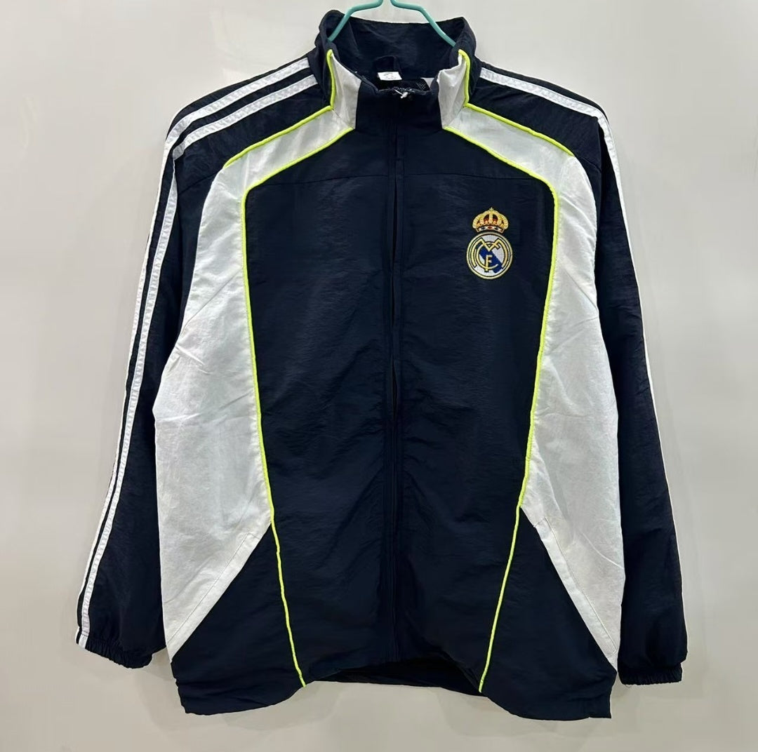 0c358947eb973aff445baa56f660eb3d.jpg