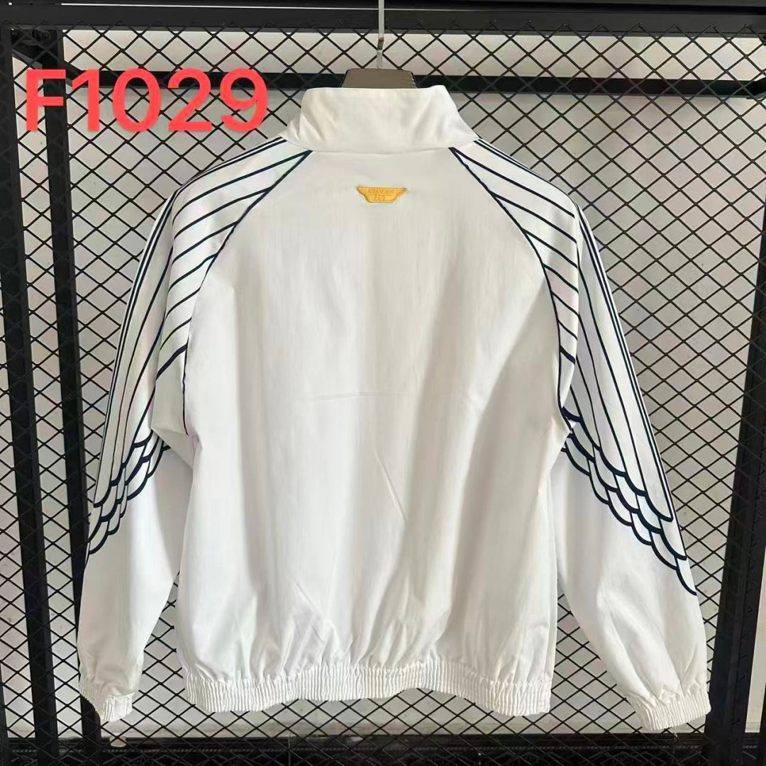 161086fd51699bfe04d5cbeea5abcbb5.jpg