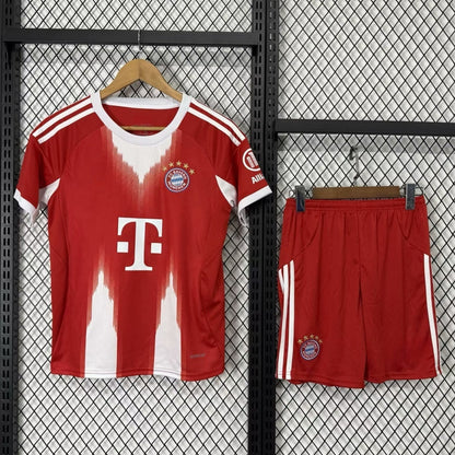 Ensemble 25/26 Bayern Munich Domicile Adult